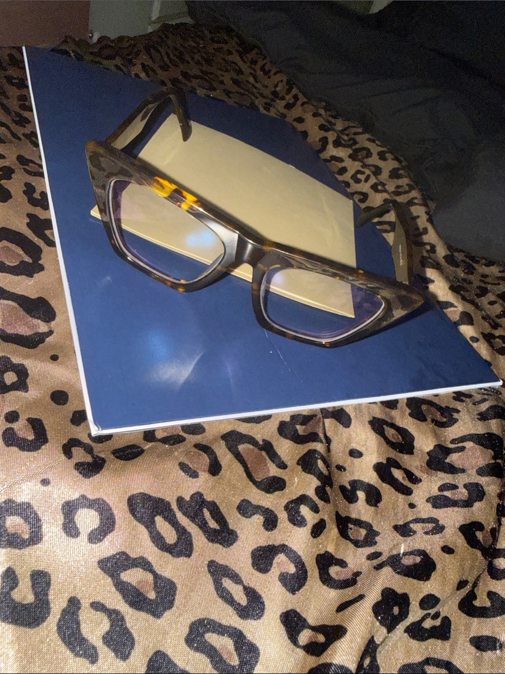 Tortoiseshell Rectangle Reading Glasses - Brown